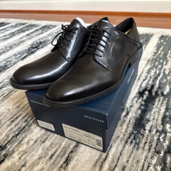 Cole Haan Men's Modern Essentials Plain Toe Oxford. Size 11